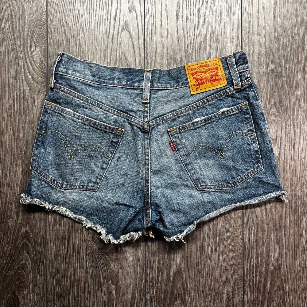 Levis 501 Original Cut Off Denim Shorts 29 Medium Wash Distressed High Rise